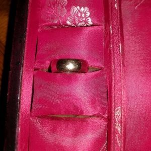 Vintage wedding band